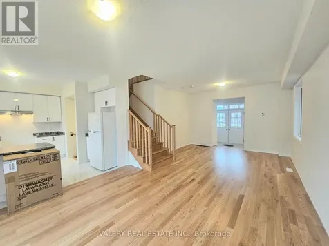 22 Hylton Drive Barrie ON L9S 2Z8