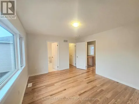 22 Hylton Drive Barrie ON L9S 2Z8