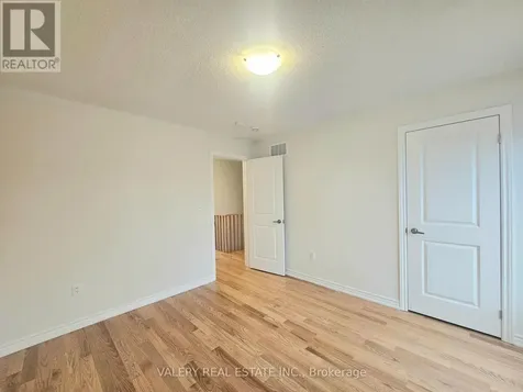 22 Hylton Drive Barrie ON L9S 2Z8