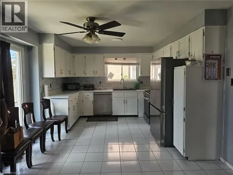 19 Glenayr Street Hamilton ON L9C 7C1