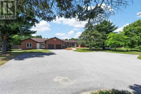 14 Tioga Boulevard Adjala-tosorontio ON L0M 1J0