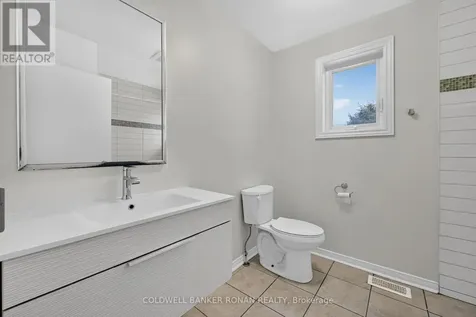 14 Tioga Boulevard Adjala-tosorontio ON L0M 1J0
