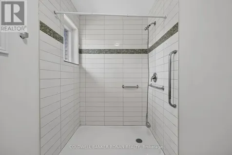 14 Tioga Boulevard Adjala-tosorontio ON L0M 1J0