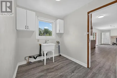 14 Tioga Boulevard Adjala-tosorontio ON L0M 1J0