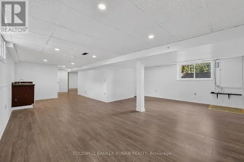 14 Tioga Boulevard Adjala-tosorontio ON L0M 1J0