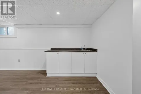14 Tioga Boulevard Adjala-tosorontio ON L0M 1J0