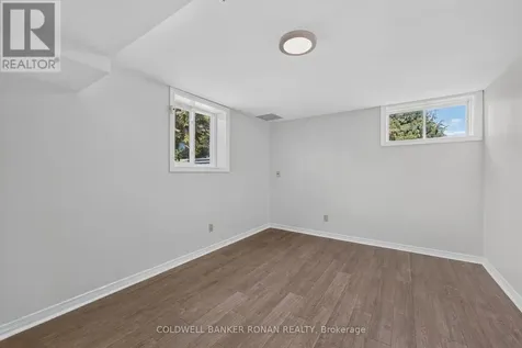14 Tioga Boulevard Adjala-tosorontio ON L0M 1J0