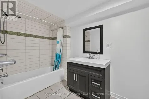 14 Tioga Boulevard Adjala-tosorontio ON L0M 1J0