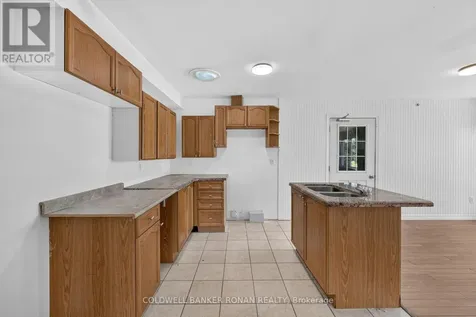 14 Tioga Boulevard Adjala-tosorontio ON L0M 1J0