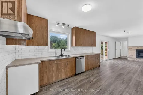 14 Tioga Boulevard Adjala-tosorontio ON L0M 1J0
