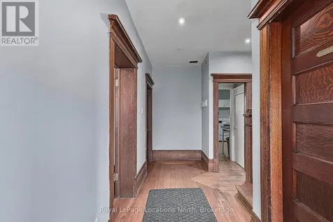 216 Cedar Street Collingwood ON L9Y 3A8