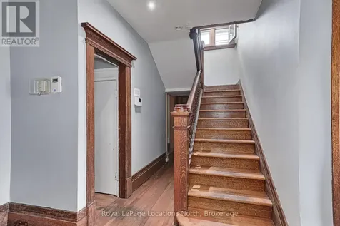 216 Cedar Street Collingwood ON L9Y 3A8