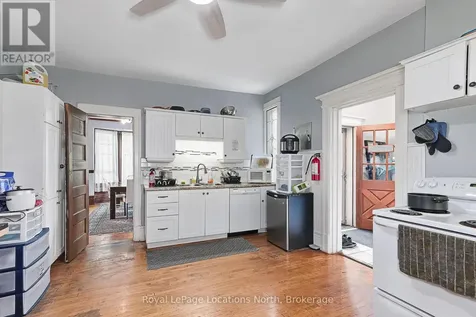 216 Cedar Street Collingwood ON L9Y 3A8