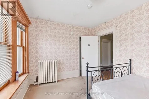 216 Cedar Street Collingwood ON L9Y 3A8