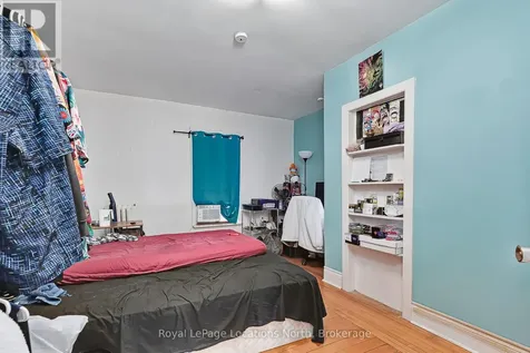 216 Cedar Street Collingwood ON L9Y 3A8