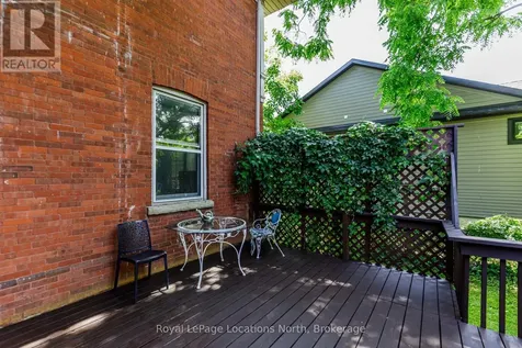 216 Cedar Street Collingwood ON L9Y 3A8