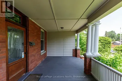 216 Cedar Street Collingwood ON L9Y 3A8