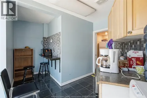 857 Howard Avenue Windsor ON N9A 1S1