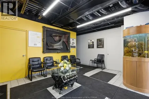 857 Howard Avenue Windsor ON N9A 1S1