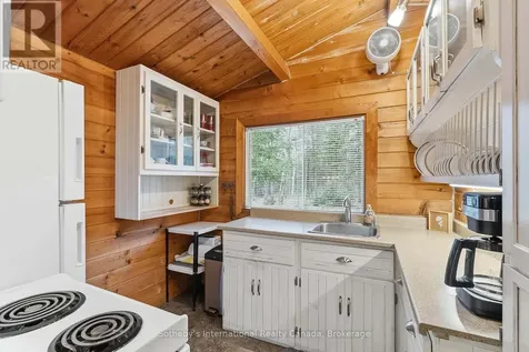 1041 Crockford Lane South Bracebridge ON P1L 1X3