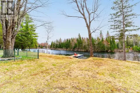 1041 Crockford Lane South Bracebridge ON P1L 1X3