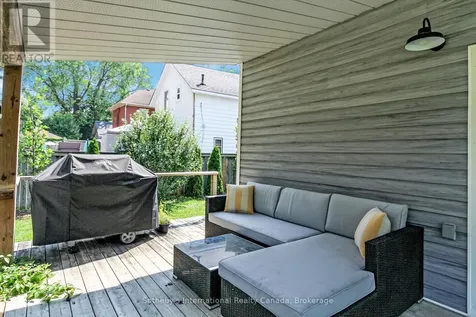 41 Market Street Collingwood ON L9Y 3M5