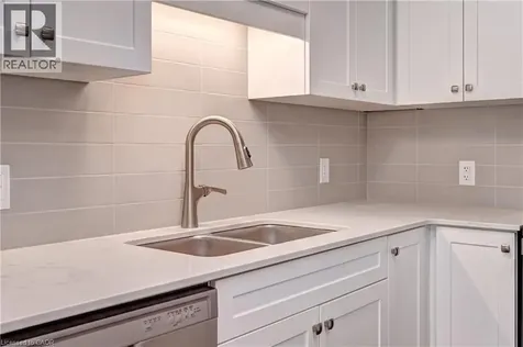118 Gravel Ridge Trail Kitchener ON N2E 0B8