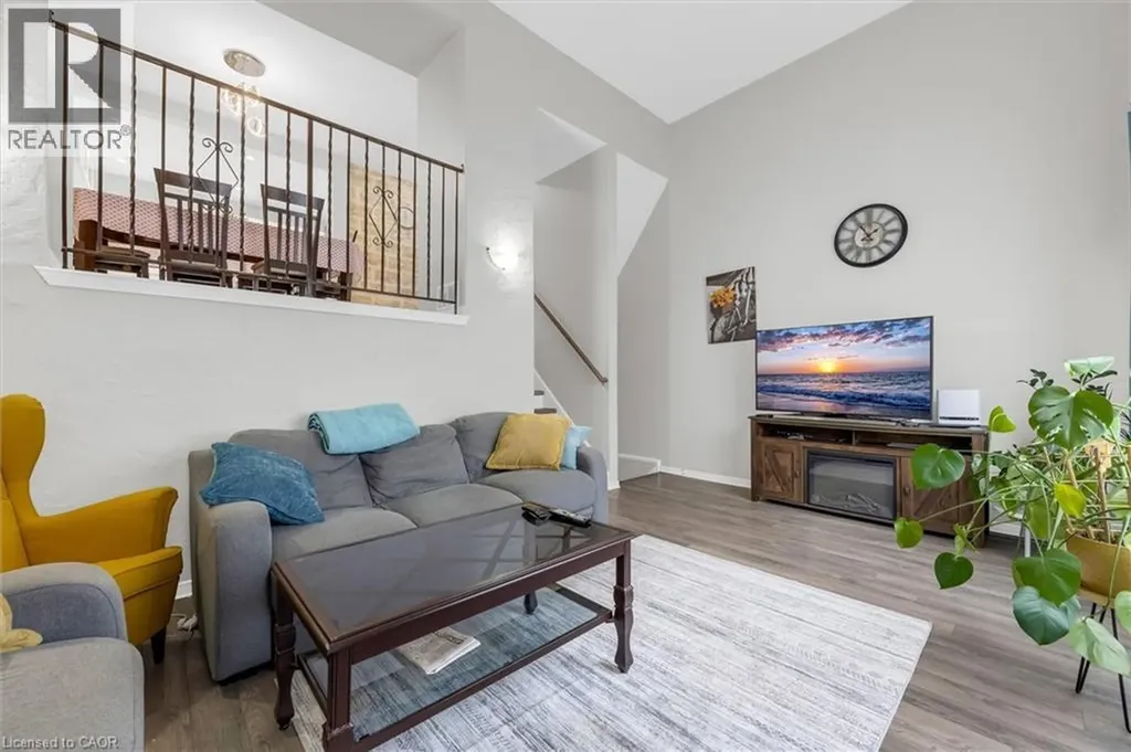 3 Glen Vista Drive Hamilton ON L8K 6L6