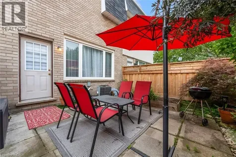 3 Glen Vista Drive Hamilton ON L8K 6L6