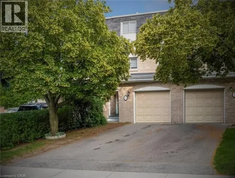 3 Glen Vista Drive Hamilton ON L8K 6L6
