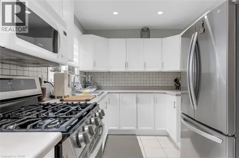 3 Glen Vista Drive Hamilton ON L8K 6L6