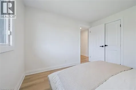 299 Dale Crescent Waterloo ON N2J 3Y4