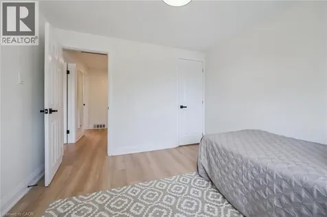 299 Dale Crescent Waterloo ON N2J 3Y4