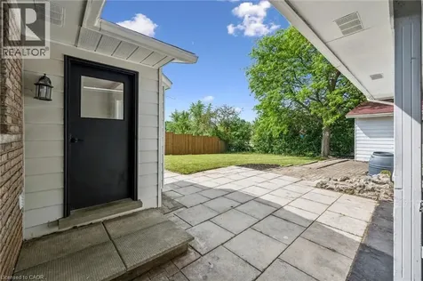 299 Dale Crescent Waterloo ON N2J 3Y4