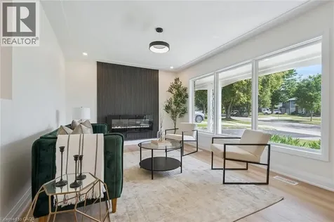 299 Dale Crescent Waterloo ON N2J 3Y4