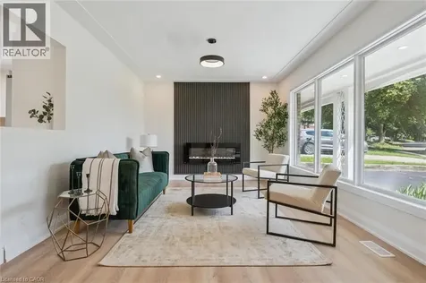 299 Dale Crescent Waterloo ON N2J 3Y4