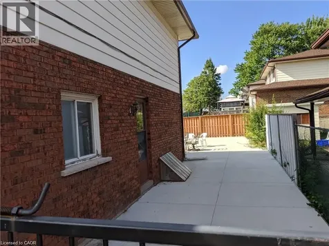 84 Amherst Drive Kitchener ON N2P 1C9