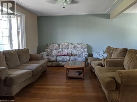 84 Amherst Drive Kitchener ON N2P 1C9