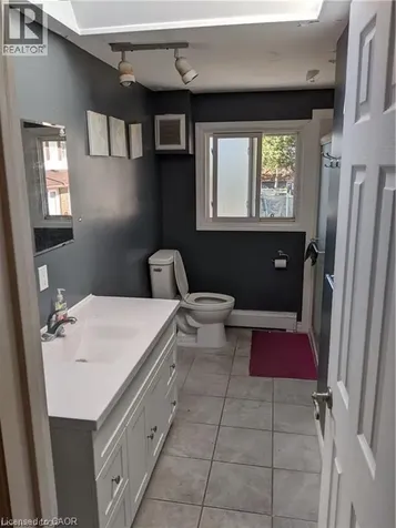 84 Amherst Drive Kitchener ON N2P 1C9