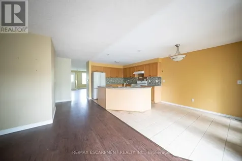 23 Stowe Terrace Brantford ON N3T 6P4