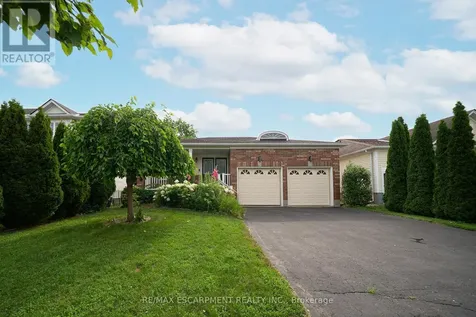 23 Stowe Terrace Brantford ON N3T 6P4