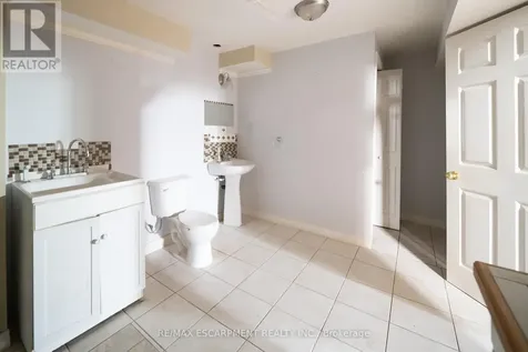 23 Stowe Terrace Brantford ON N3T 6P4