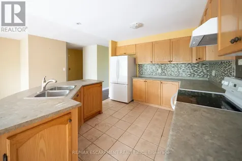 23 Stowe Terrace Brantford ON N3T 6P4