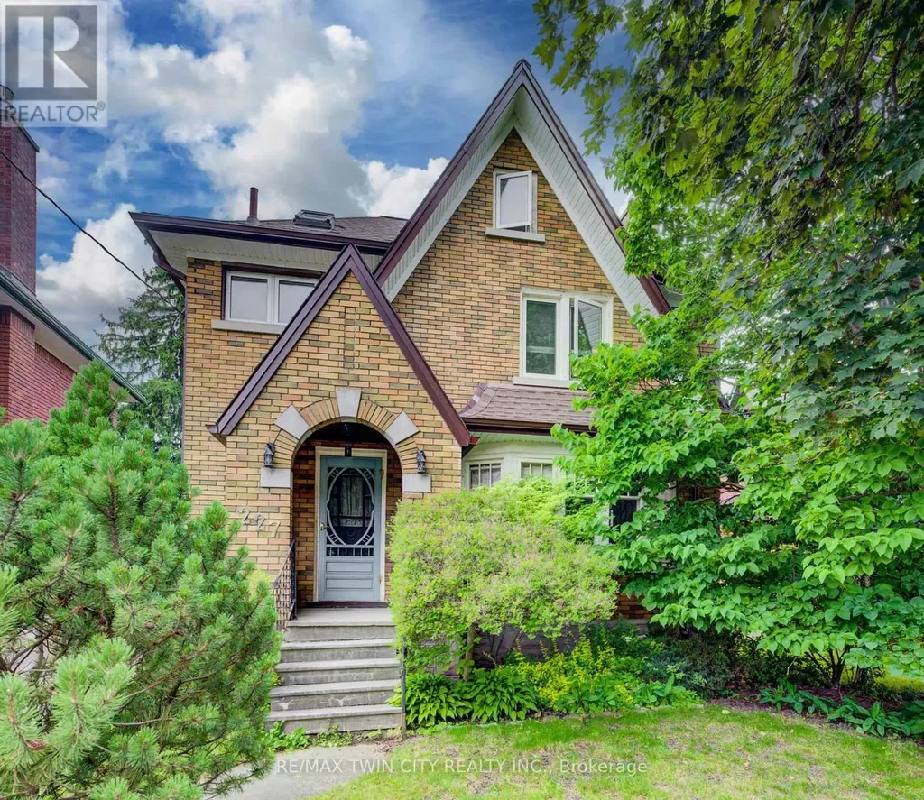 227 Lydia Street Waterloo ON N2H 1W4