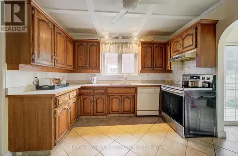 227 Lydia Street Waterloo ON N2H 1W4