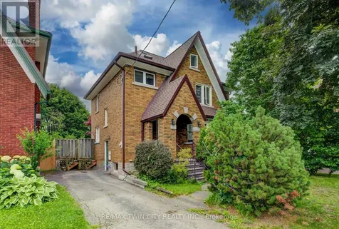 227 Lydia Street Waterloo ON N2H 1W4