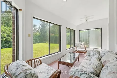 25 Pine Bluff Trail Ottawa ON K2S 1E1