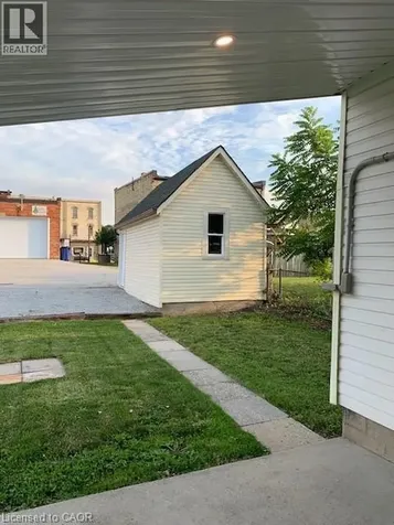 4157 Robert Street North Back Street Petrolia ON N0N 1R0