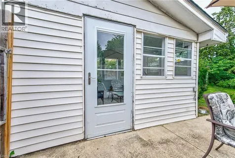 2 Brunswick Street Brantford ON N3T 1E7
