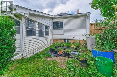 2 Brunswick Street Brantford ON N3T 1E7